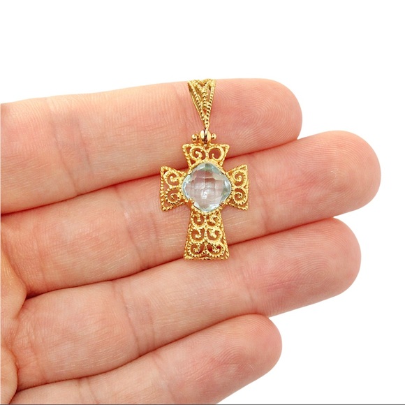 Vintage 18K Gold Sky Blue Topaz Cross Pendant Filigree Scroll Openwork Italian - Picture 2 of 7